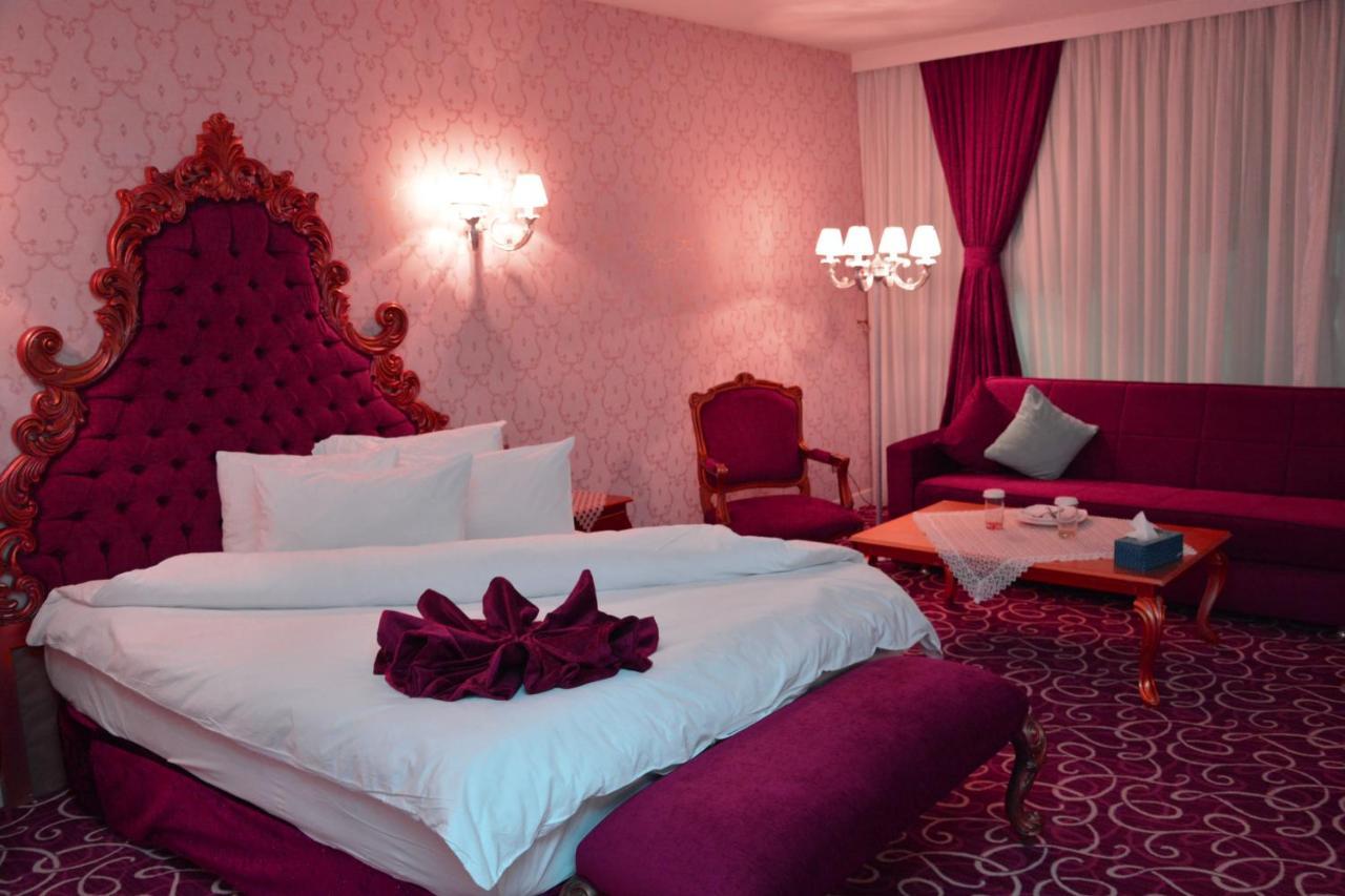 Deluxe Hotel Гянджа Экстерьер фото