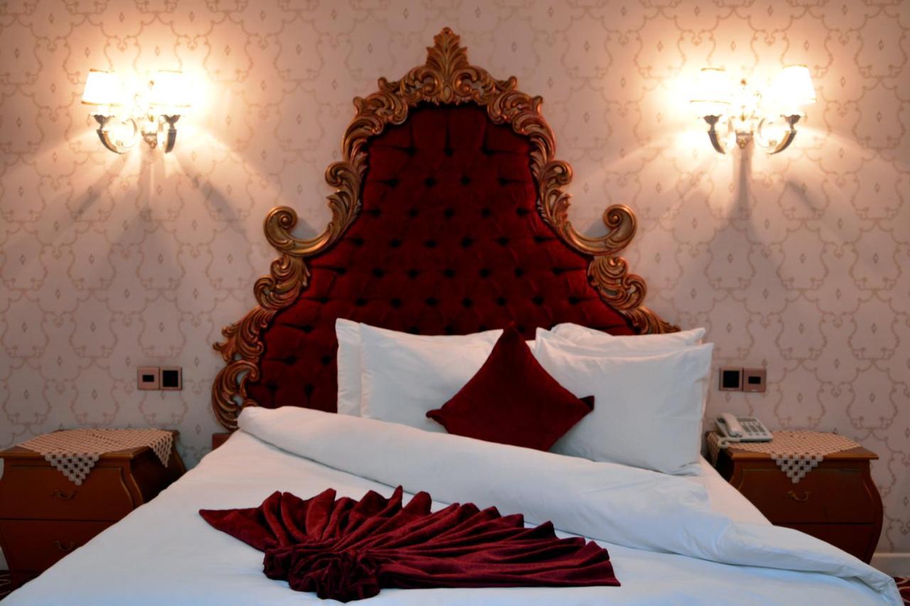 Deluxe Hotel Гянджа Экстерьер фото