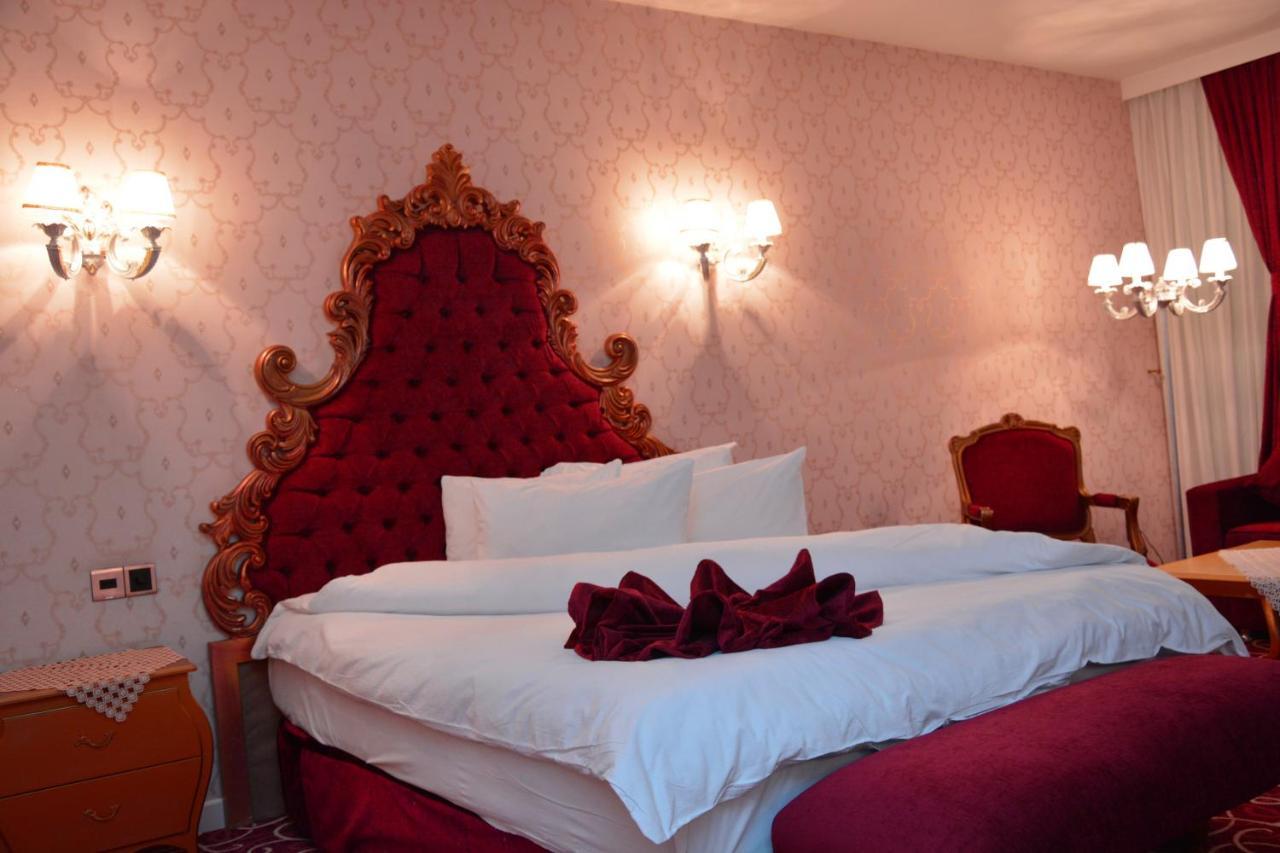 Deluxe Hotel Гянджа Экстерьер фото