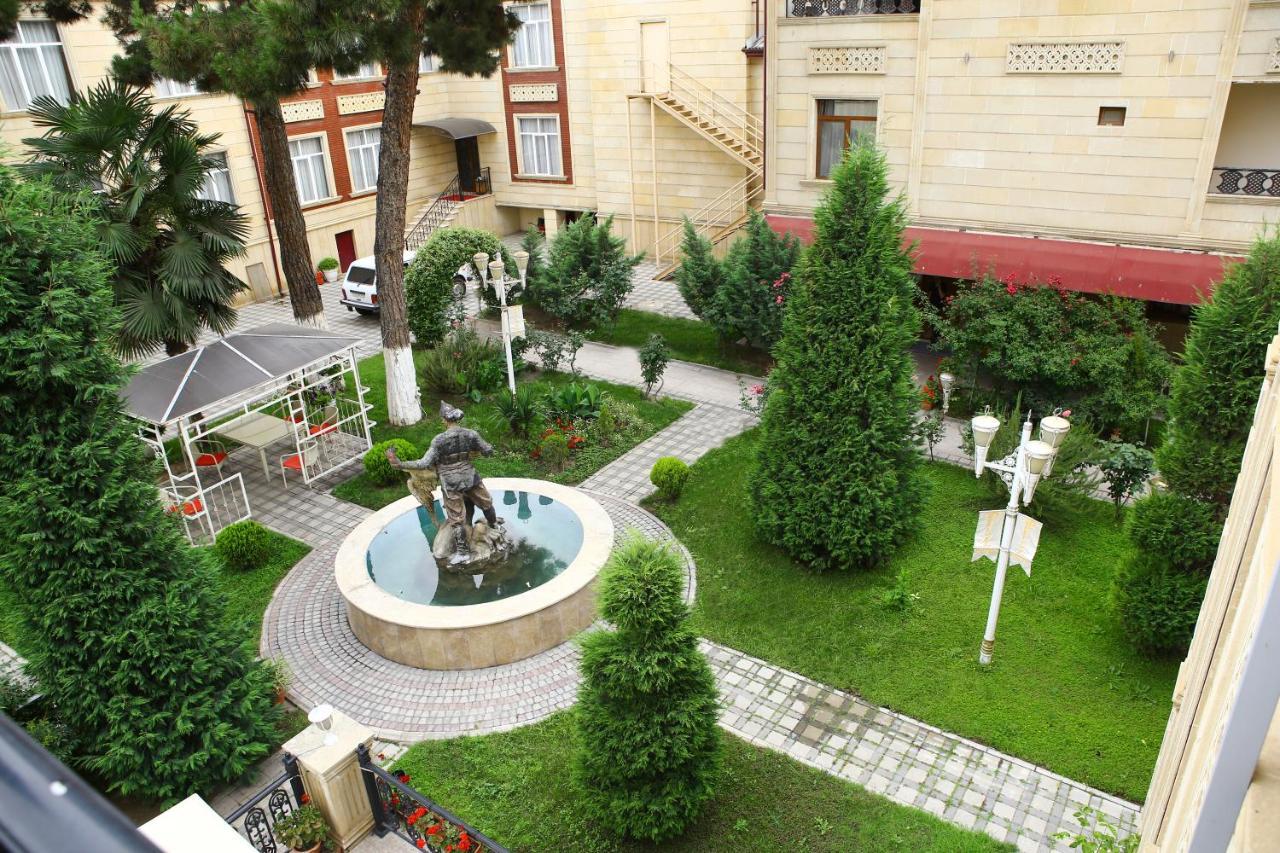 Deluxe Hotel Гянджа Экстерьер фото