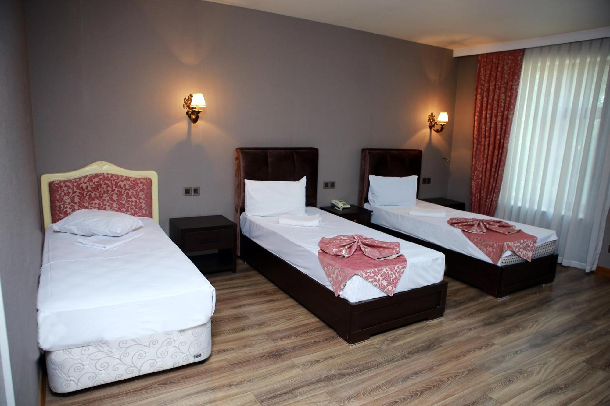 Deluxe Hotel Гянджа Экстерьер фото