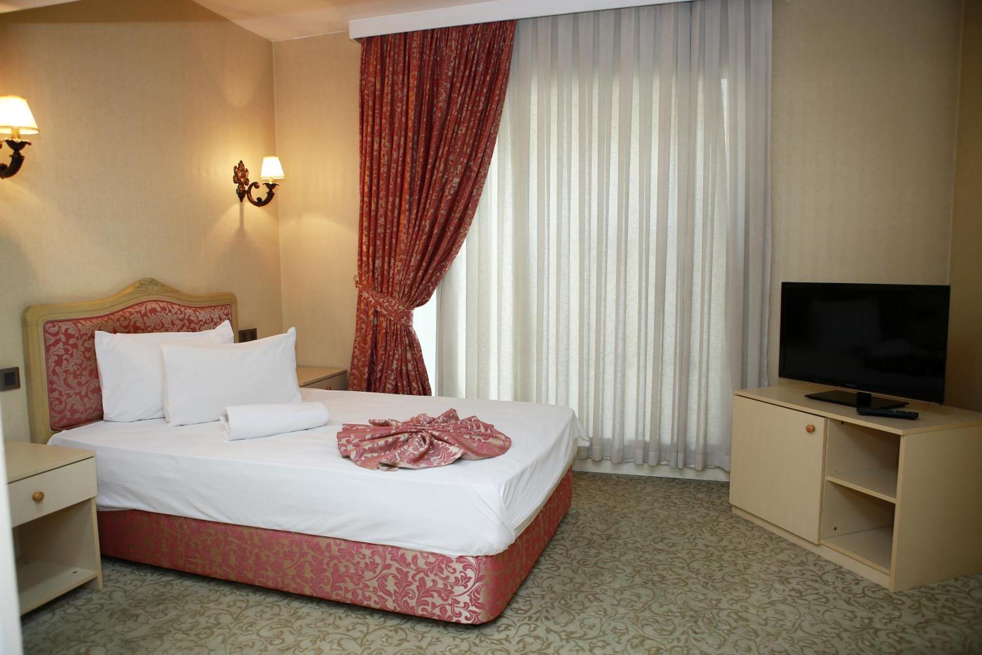 Deluxe Hotel Гянджа Экстерьер фото